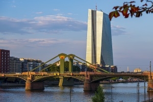 Neue Kontraste der Industriekultur - Großmarkthalle, EZB & der Hafen im Wandel der Zeit